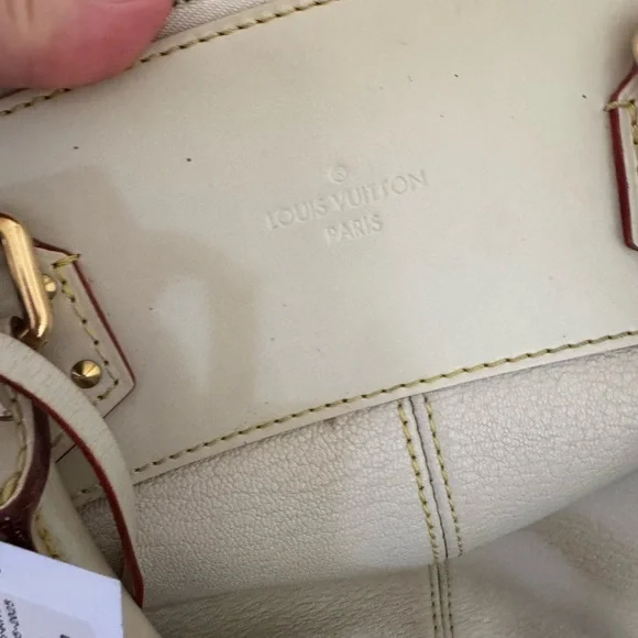 Louis Vuitton Suhali Lockit Bag in Preloved condition
